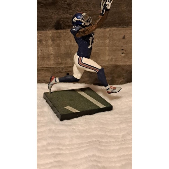 NFL Series 37 Odell Beckham Rookie Action Figure  Giants Blue Jersey Rams - Picture 4 of 4